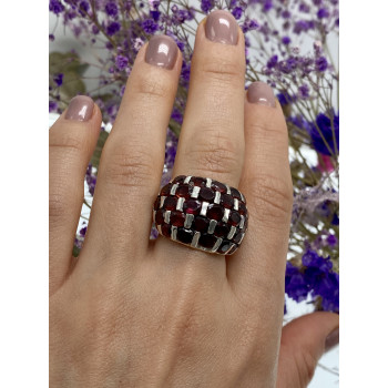 Sky Jewelry Серебряное кольцо с гранатом   Гранатовое счастье
