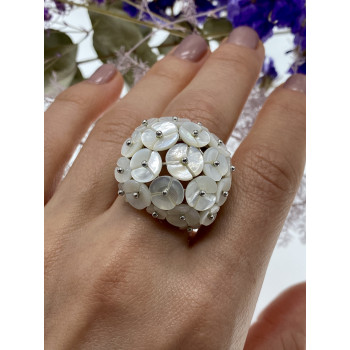 Sky Jewelry Серебряное кольцо с перламутром   Перламутровые цветы
