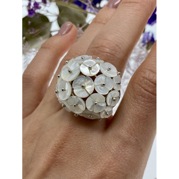 Sky Jewelry Серебряное кольцо с перламутром   Перламутровые цветы