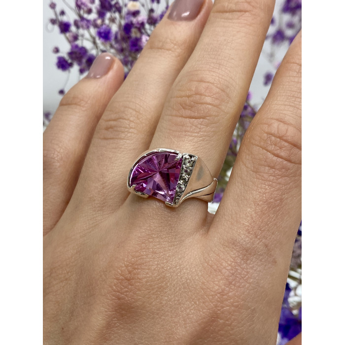 Sky Jewelry Серебряное кольцо с розовой и белой шпинелью  Любовь