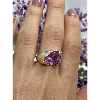 Sky Jewelry Серебряное кольцо с розовой и белой шпинелью  Любовь