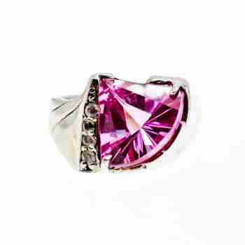Sky Jewelry Серебряное кольцо с розовой и белой шпинелью  Любовь