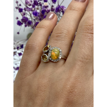 Sky Jewelry Серебряное кольцо с гелиодором опалом и фианитами   Нежность