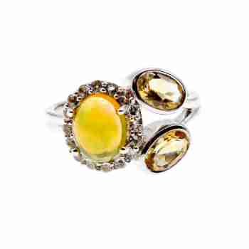 Sky Jewelry Серебряное кольцо с гелиодором опалом и фианитами   Нежность