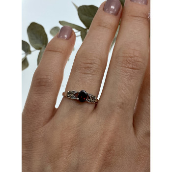 Sky Jewelry Серебряное кольцо с гранатом и марказитом  Классика