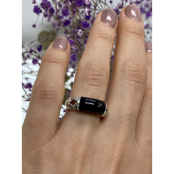 Sky Jewelry Серебряное кольцо с ониксом и марказитом  Желание