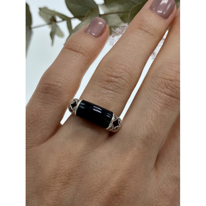 Sky Jewelry Серебряное кольцо с ониксом и марказитом  Желание
