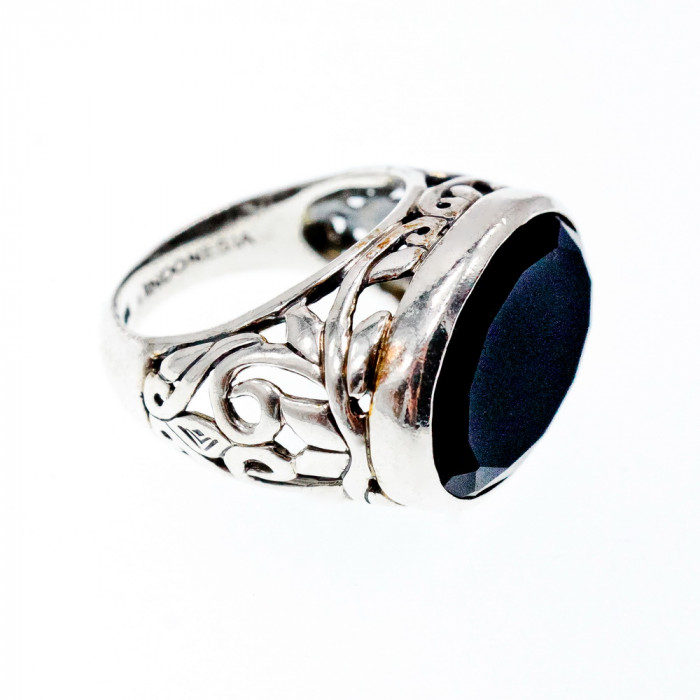 Sky Jewelry Серебряное кольцо с черным нефритом  Изысканность