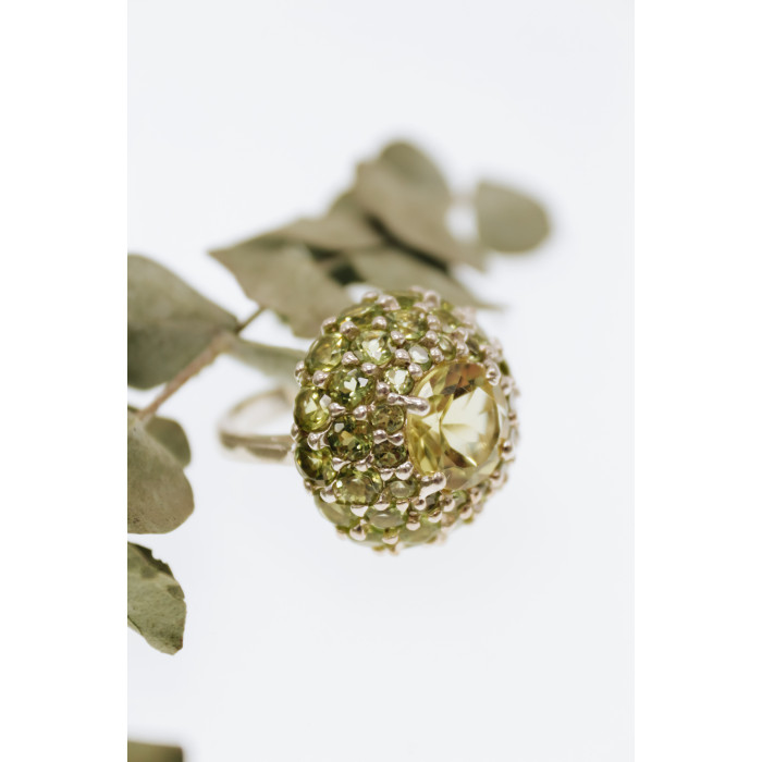 Sky Jewelry Серебряное кольцо с камнями хризолит  Летние мечты