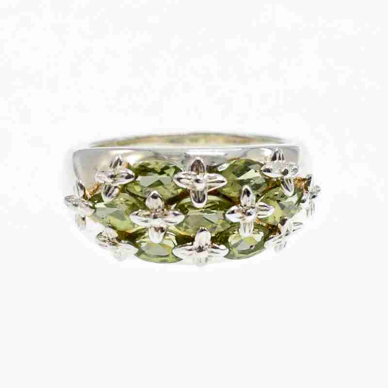 Sky Jewelry Серебряное кольцо с камнями хризолит