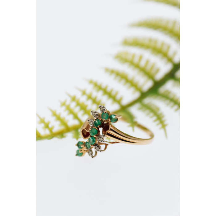 Sky Jewelry Золотое кольцо с изумрудами и бриллиантами  Вдохновение