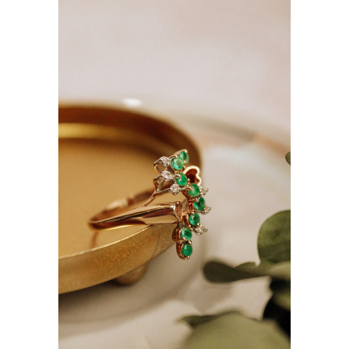 Sky Jewelry Золотое кольцо с изумрудами и бриллиантами  Вдохновение