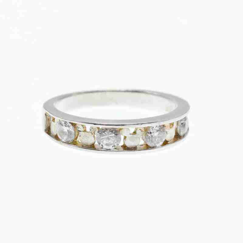 Sky Jewelry Серебряное кольцо с белым топазом Disney