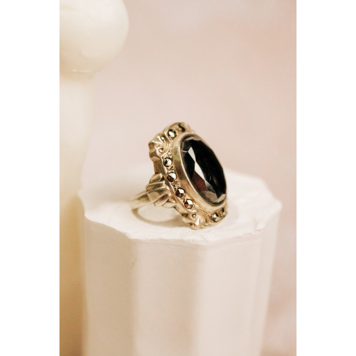 Sky Jewelry Серебряное кольцо с камнями гематит и марказит  Винтаж