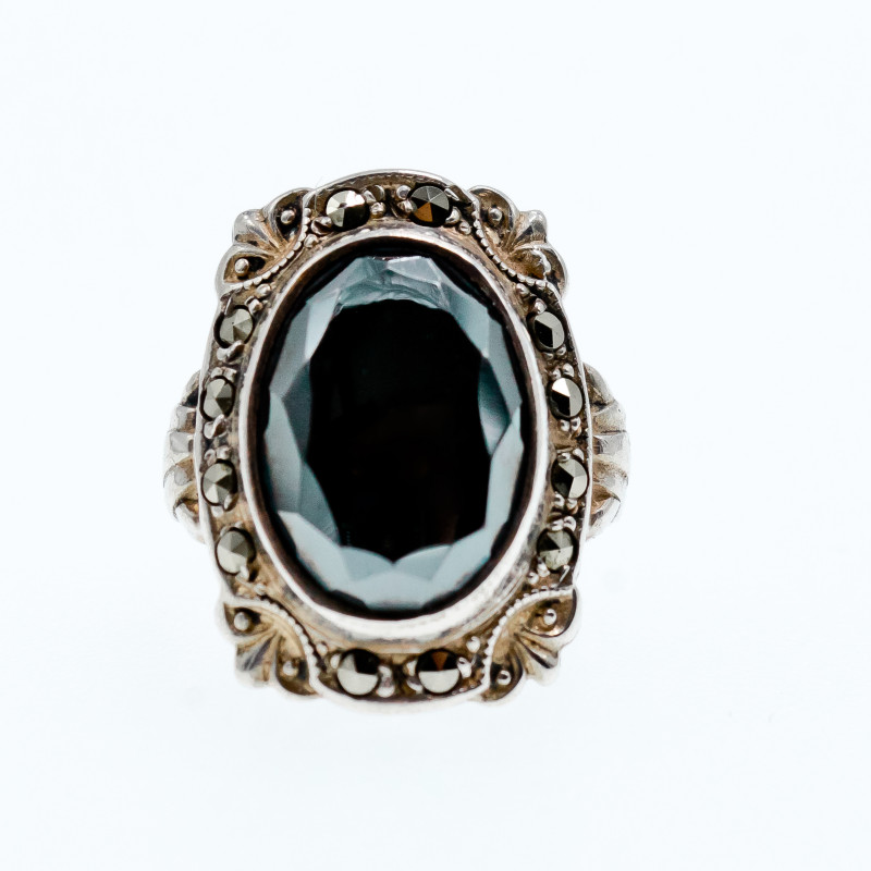 Sky Jewelry Серебряное кольцо с камнями гематит и марказит  Винтаж