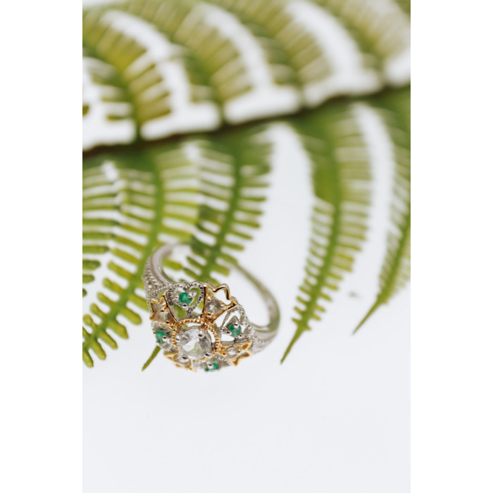 Sky Jewelry Серебряное кольцо с камнями гошенит и изумруд  Нежность