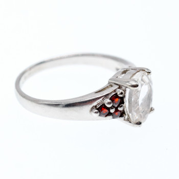 Sky Jewelry Серебряное кольцо с гошенитом и гранатом