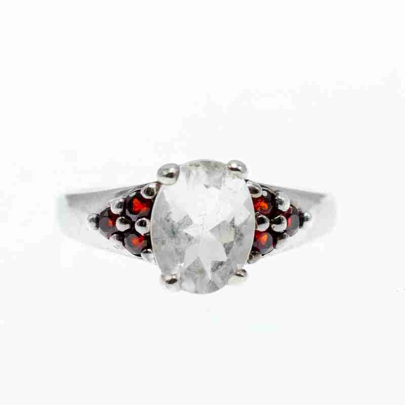 Sky Jewelry Серебряное кольцо с гошенитом и гранатом
