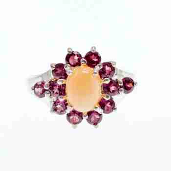 Sky Jewelry Серебряное кольцо с агатом и розовой шпинелью  Цветы