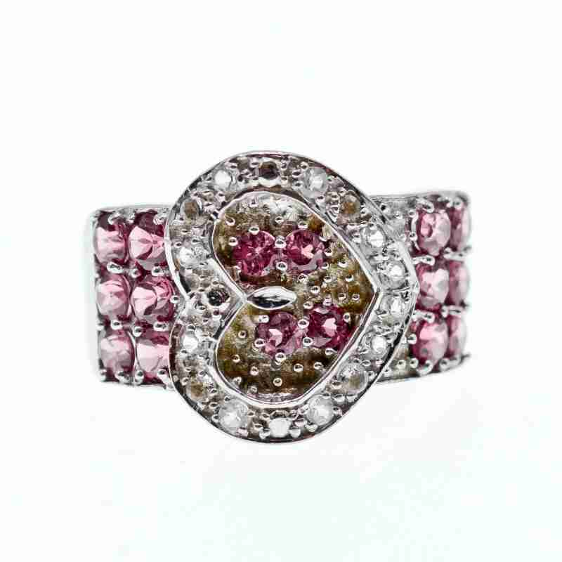 Sky Jewelry Серебряное кольцо с фианитами  Сердце