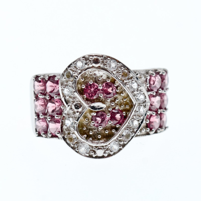 Sky Jewelry Серебряное кольцо с фианитами  Сердце