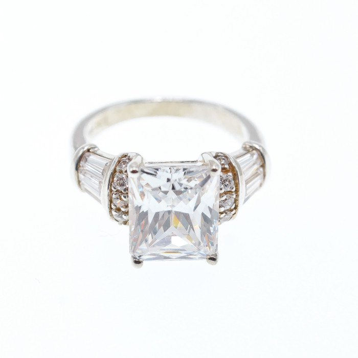 Sky Jewelry Серебряное кольцо с фианитами