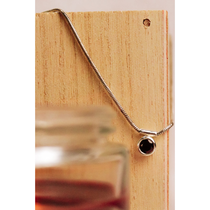 Sky Jewelry Серебряное ожерелье с гранатом  Винтаж