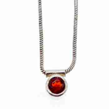 Sky Jewelry Серебряное ожерелье с гранатом  Винтаж