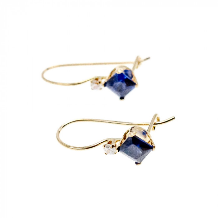 Sky Jewelry Золотые серьги с сапфиром и бриллиантом