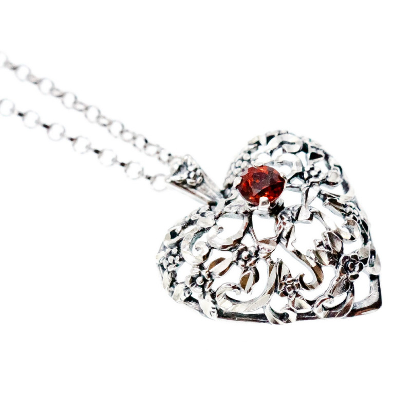 Sky Jewelry Серебряная цепочка с кулоном гранат   Гранатовое сердце