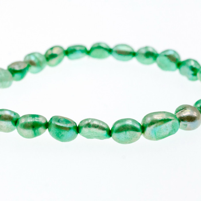 Sky Jewelry Браслет на резинке морской крашенный жемчуг  Зеленый