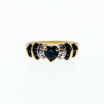 Sky Jewelry Золотое кольцо с сапфирами и бриллиантами  Сердце
