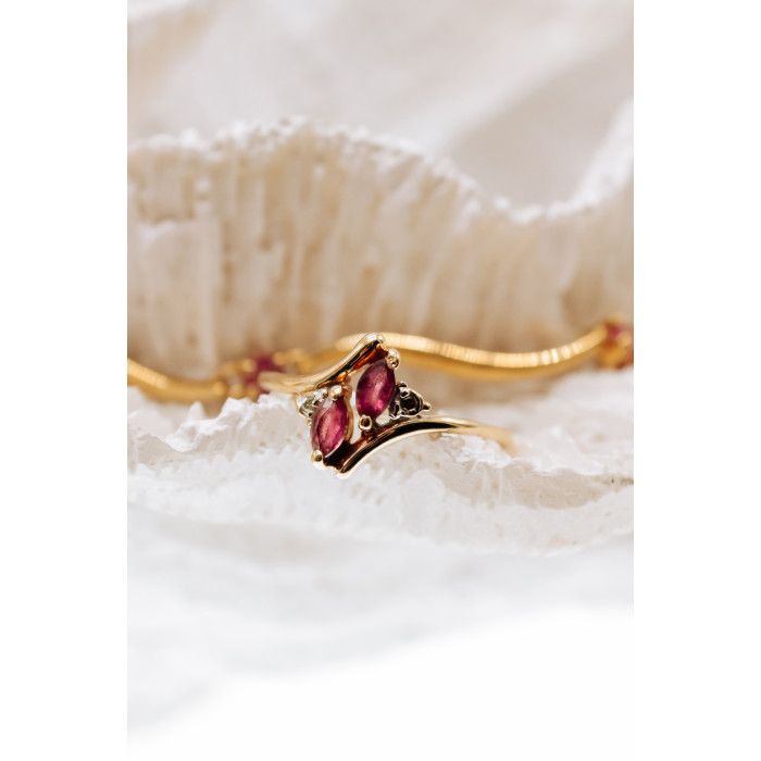 Sky Jewelry Золотое кольцо с рубинами и бриллиантами  Мечта