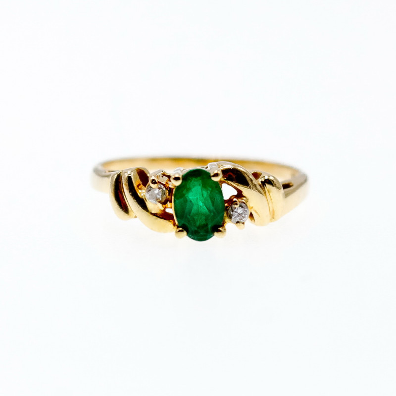 Sky Jewelry Золотое кольцо с изумрудом и бриллиантами