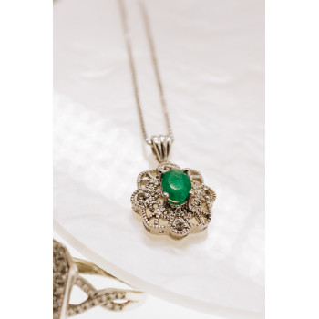 Sky Jewelry Серебряная цепочка с кулоном с изумрудом и бериллами