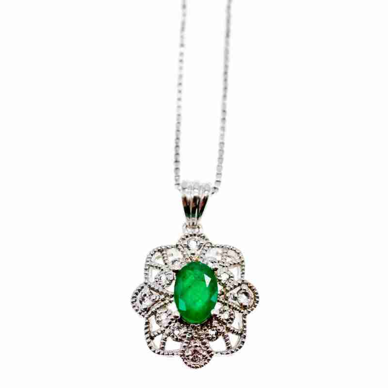 Sky Jewelry Серебряная цепочка с кулоном с изумрудом и бериллами