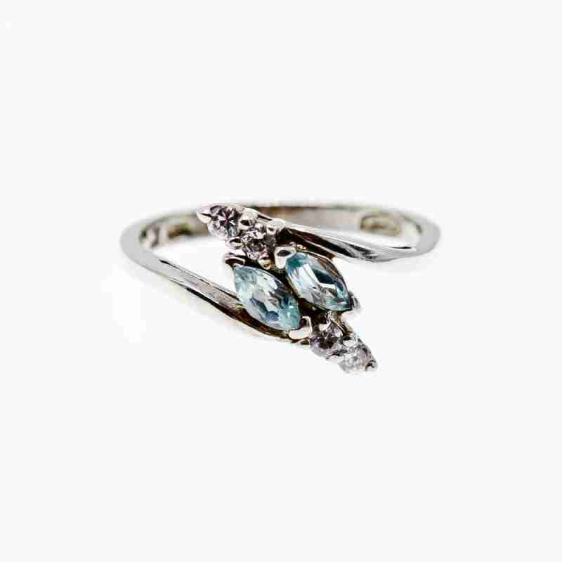 Sky Jewelry Серебряное кольцо с топазом и фианитами