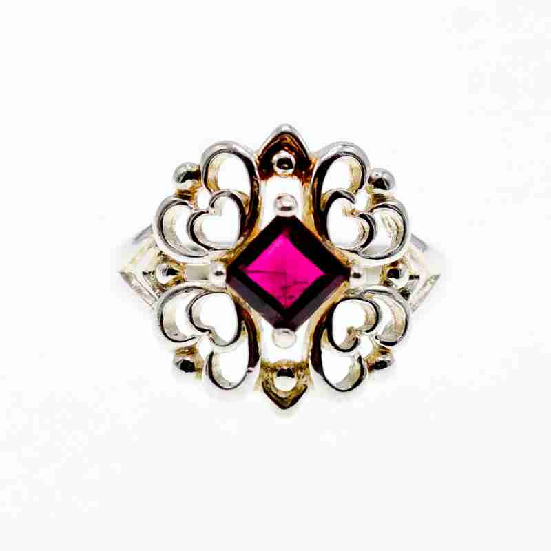 Sky Jewelry Серебряное кольцо с альмандином  Ажур