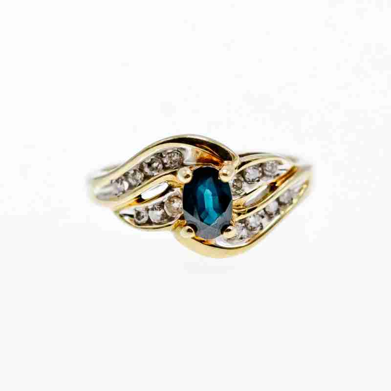Sky Jewelry Золотое кольцо с сапфиром и бриллиантами  Идеал