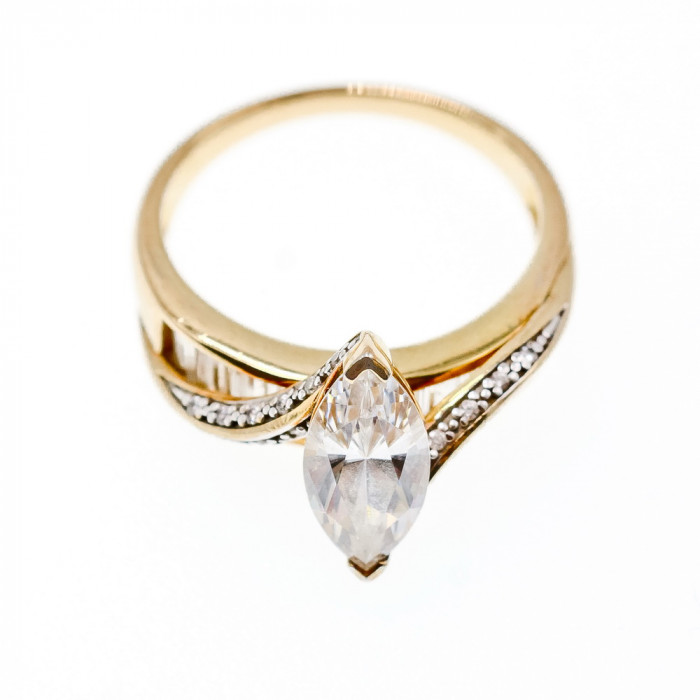 Sky Jewelry Серебряное кольцо в позолоте с фианитами  Маркиз