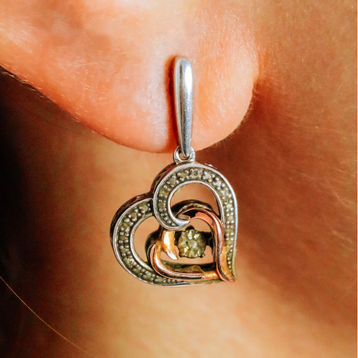 Sky Jewelry Серебряные серьги со вставками из золота  Сердца