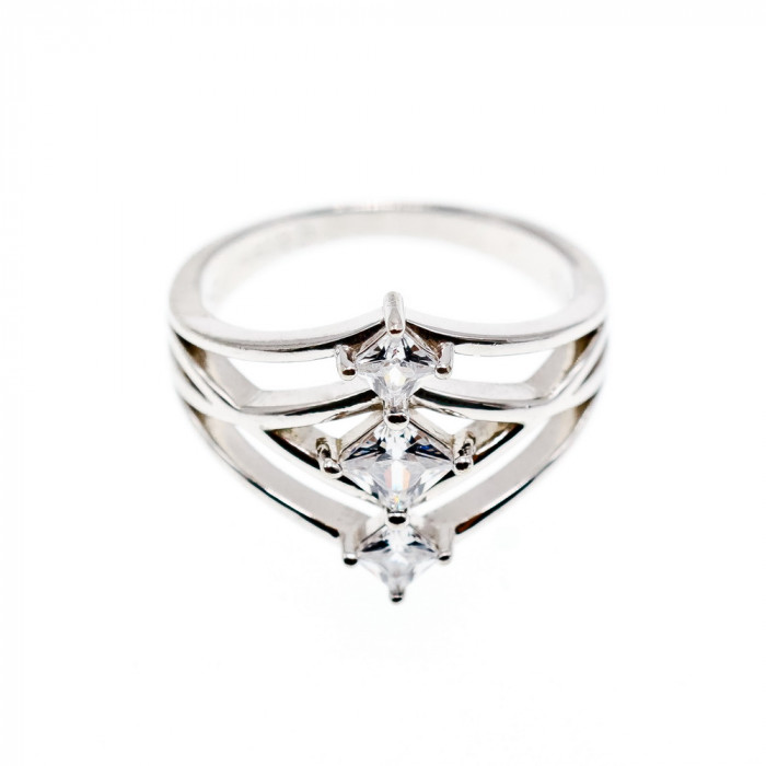 Sky Jewelry Серебряное кольцо с фианитами