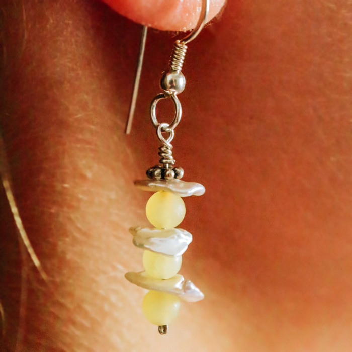 Sky Jewelry Серебряные серьги с агатом и перламутром