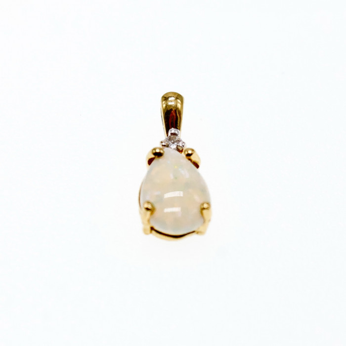 Sky Jewelry Золотой кулон с опалом и бриллиантом
