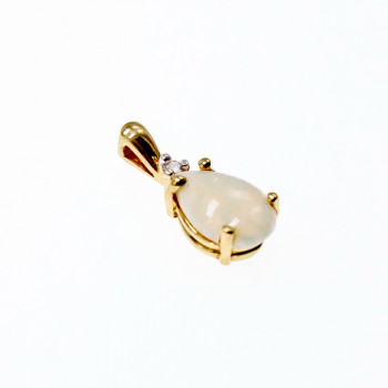 Sky Jewelry Золотой кулон с опалом и бриллиантом