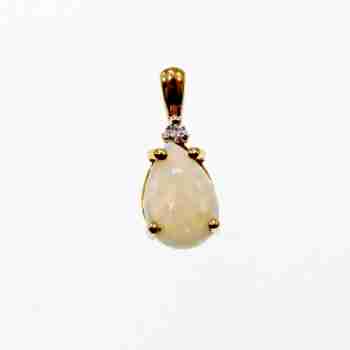 Sky Jewelry Золотой кулон с опалом и бриллиантом