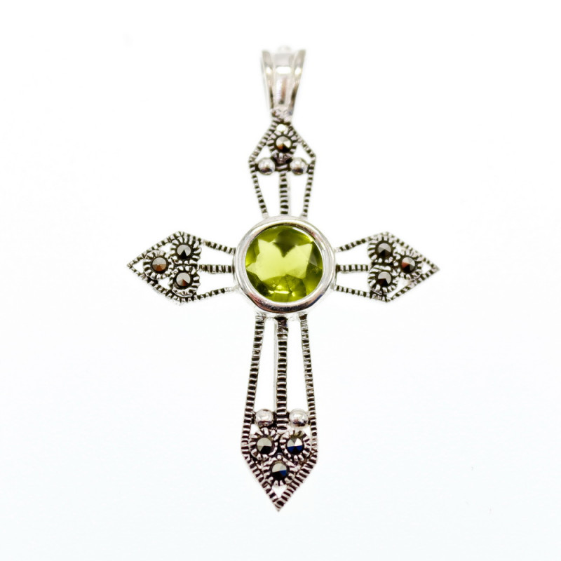 Sky Jewelry Серебряный крестик с хризолитом и марказитом