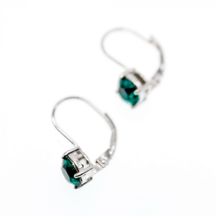 Sky Jewelry Серебряные серьги с изумрудом