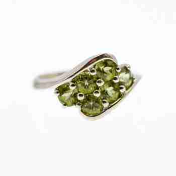 Sky Jewelry Серебряное кольцо с хризолитом