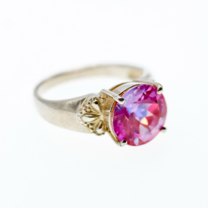 Sky Jewelry Серебряное кольцо со шпинелью  Наслаждение